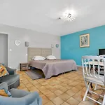 Chateau - Parc & Vue Garonne 度假居 Caudrot